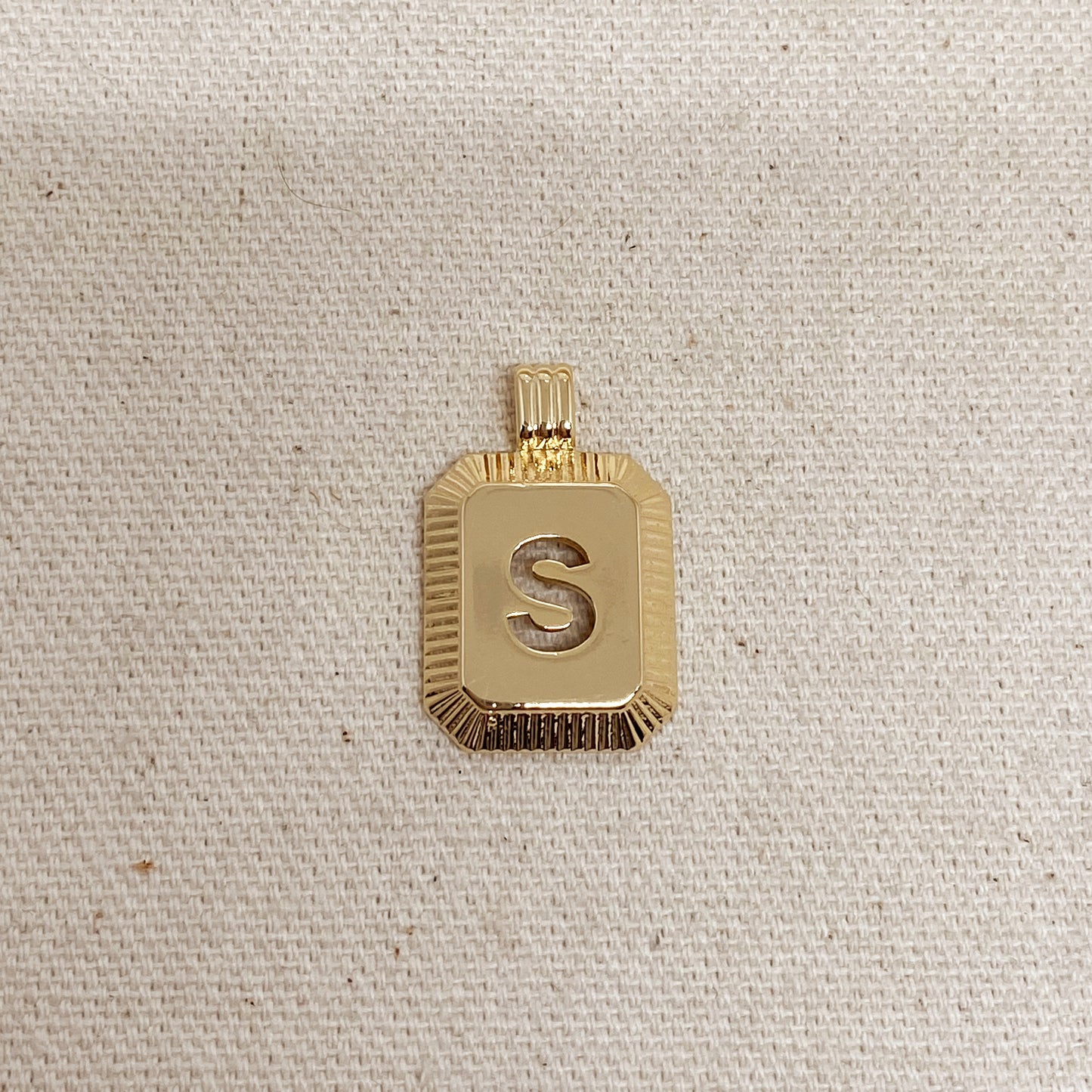 GoldFi 18k Gold Filled Initial Plate Pendant Letter S