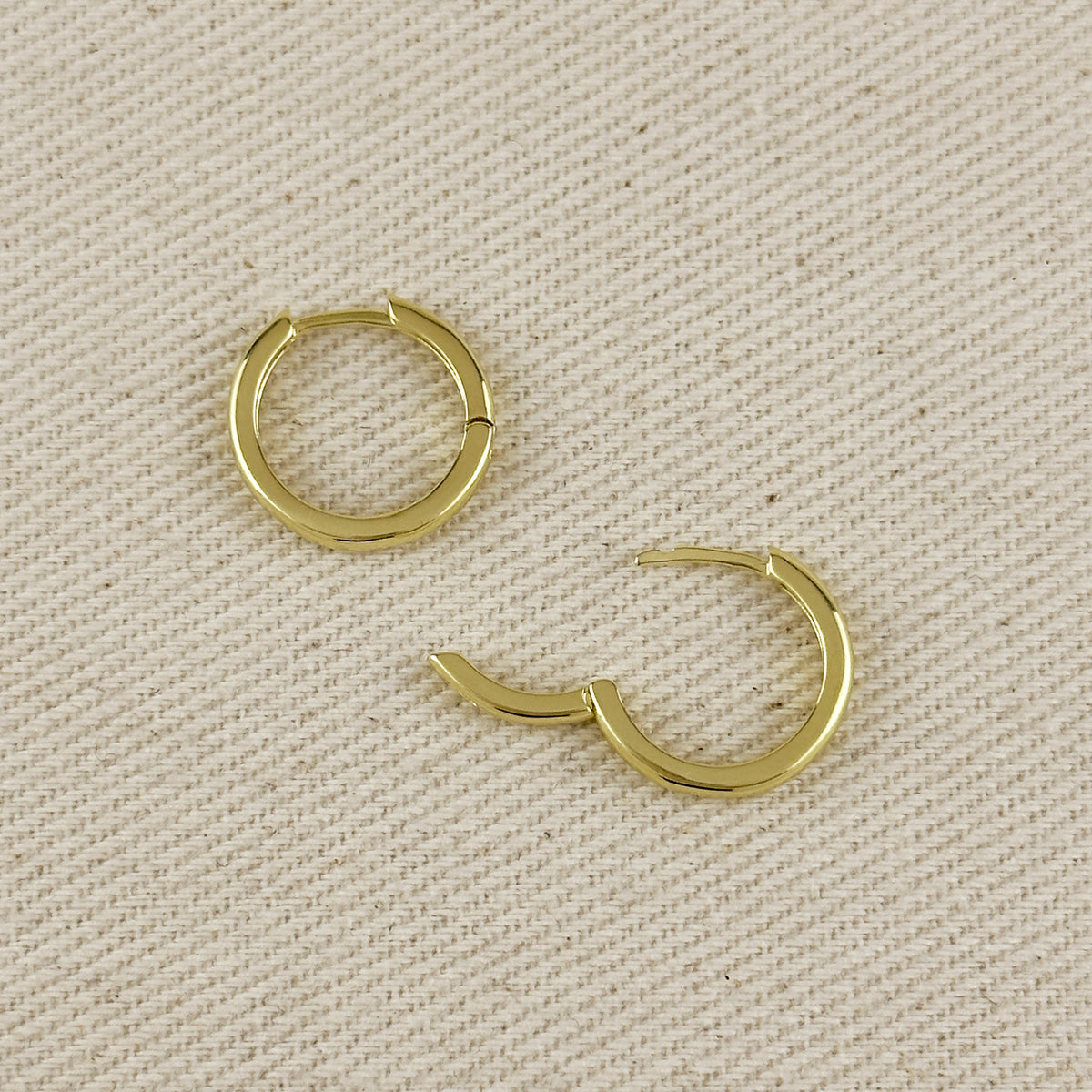 18K Gold Filled 3/4 Hinge Huggie Hoop Earrings