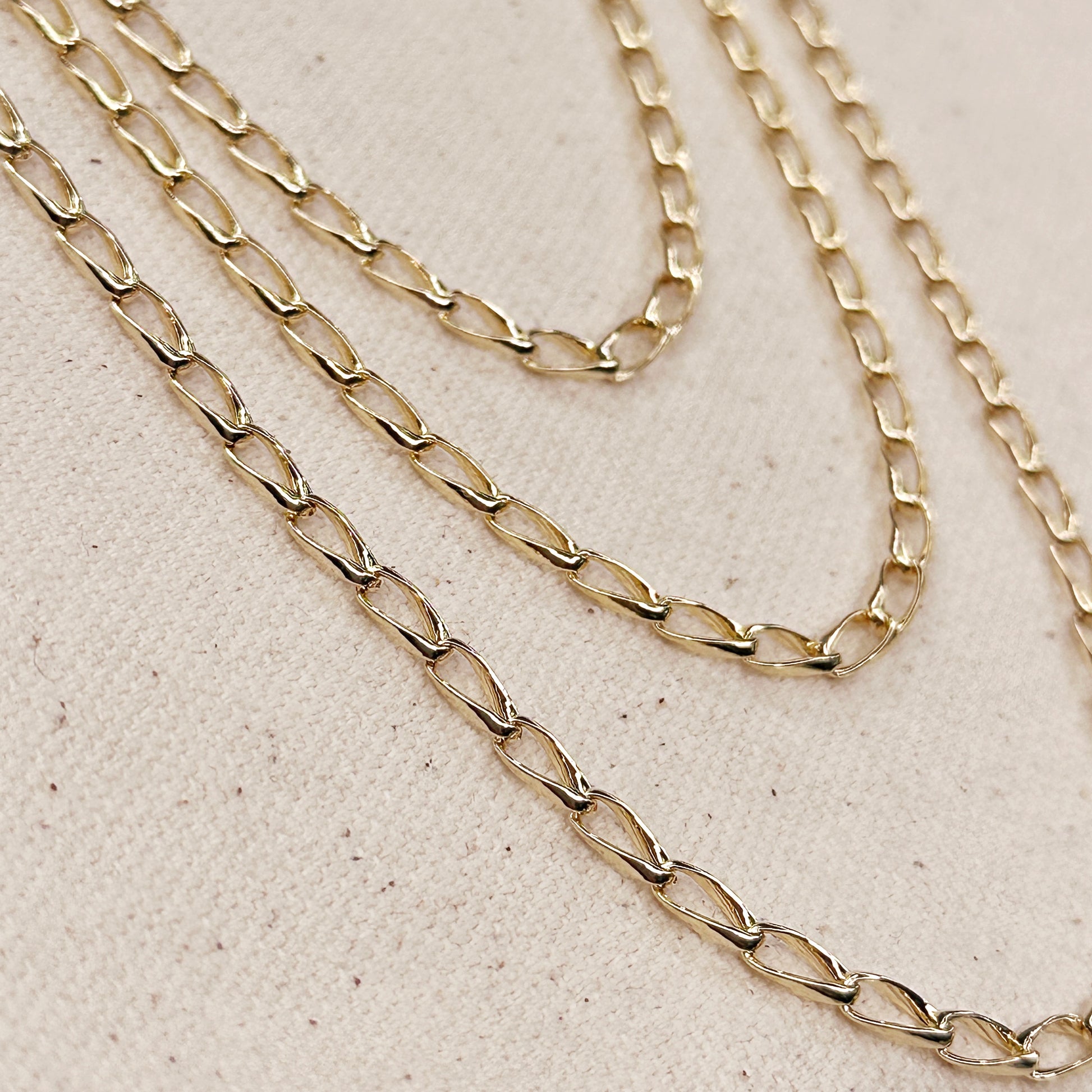 Made in Japan chain necklace in gold-filled squared curb style.