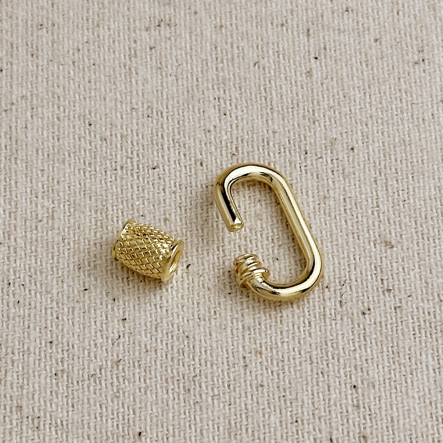 18k Gold Filled Oblong  Detailed Screw Lock Clasp