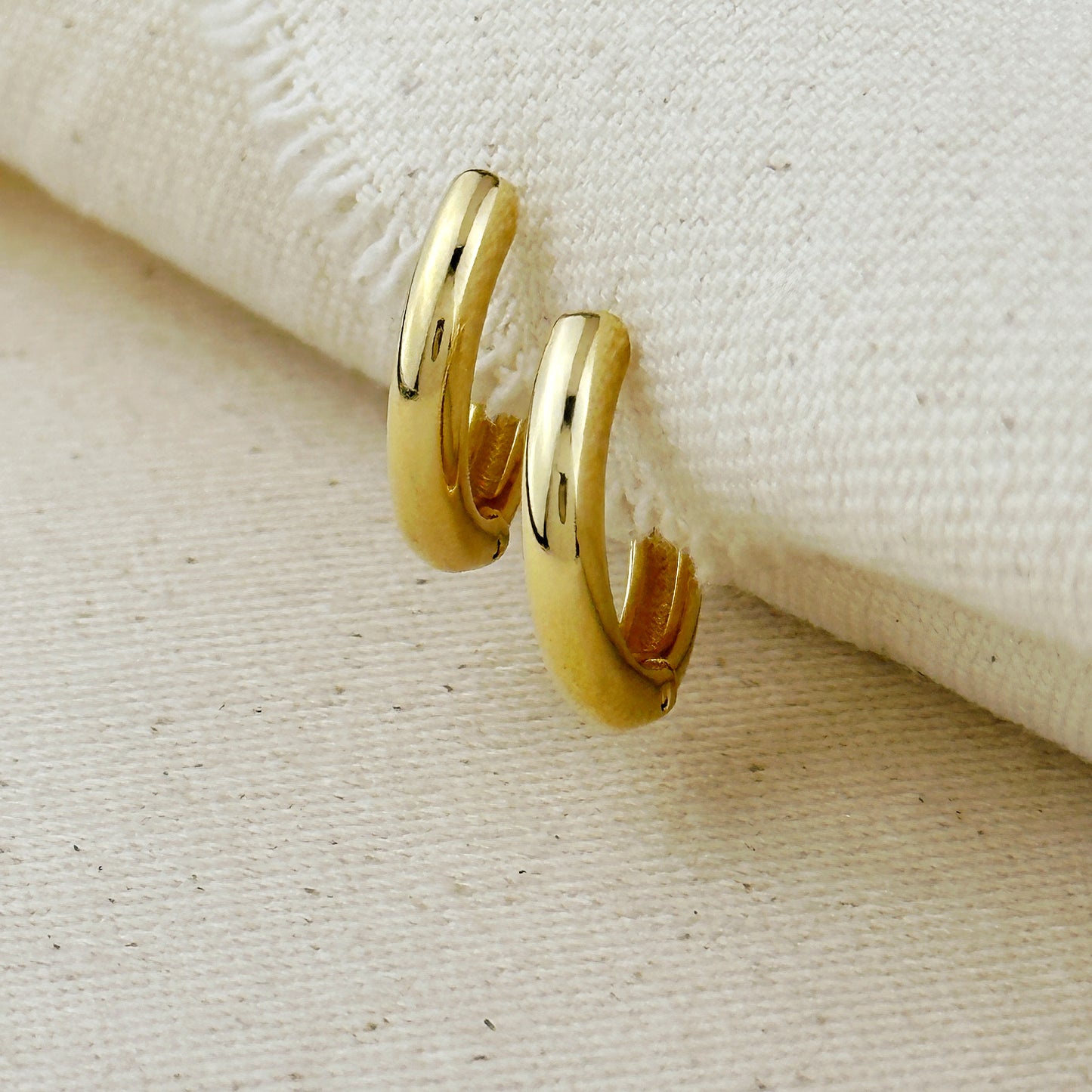 18k Gold Filled 20 mm Polished Clicker Hoop Earrings