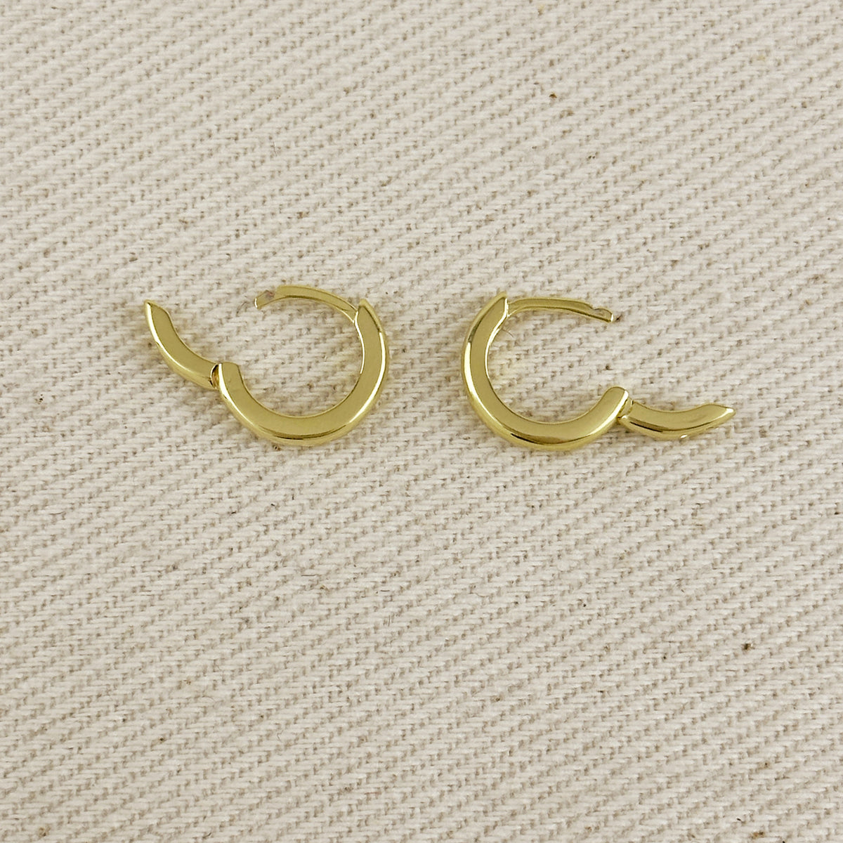 18K Gold Filled 3/4 Hinge Huggie Hoop Earrings