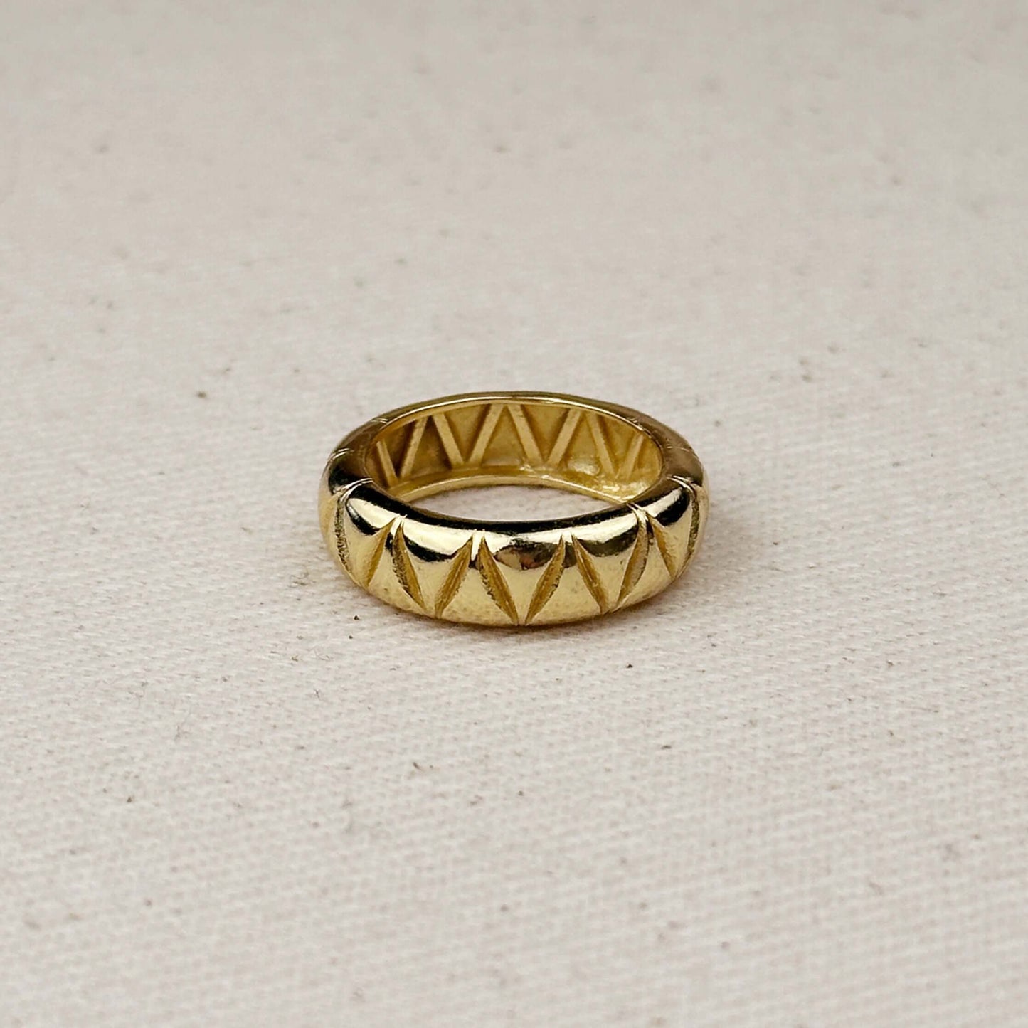 18k Gold Filled Diamond Cut Detail Band Ring