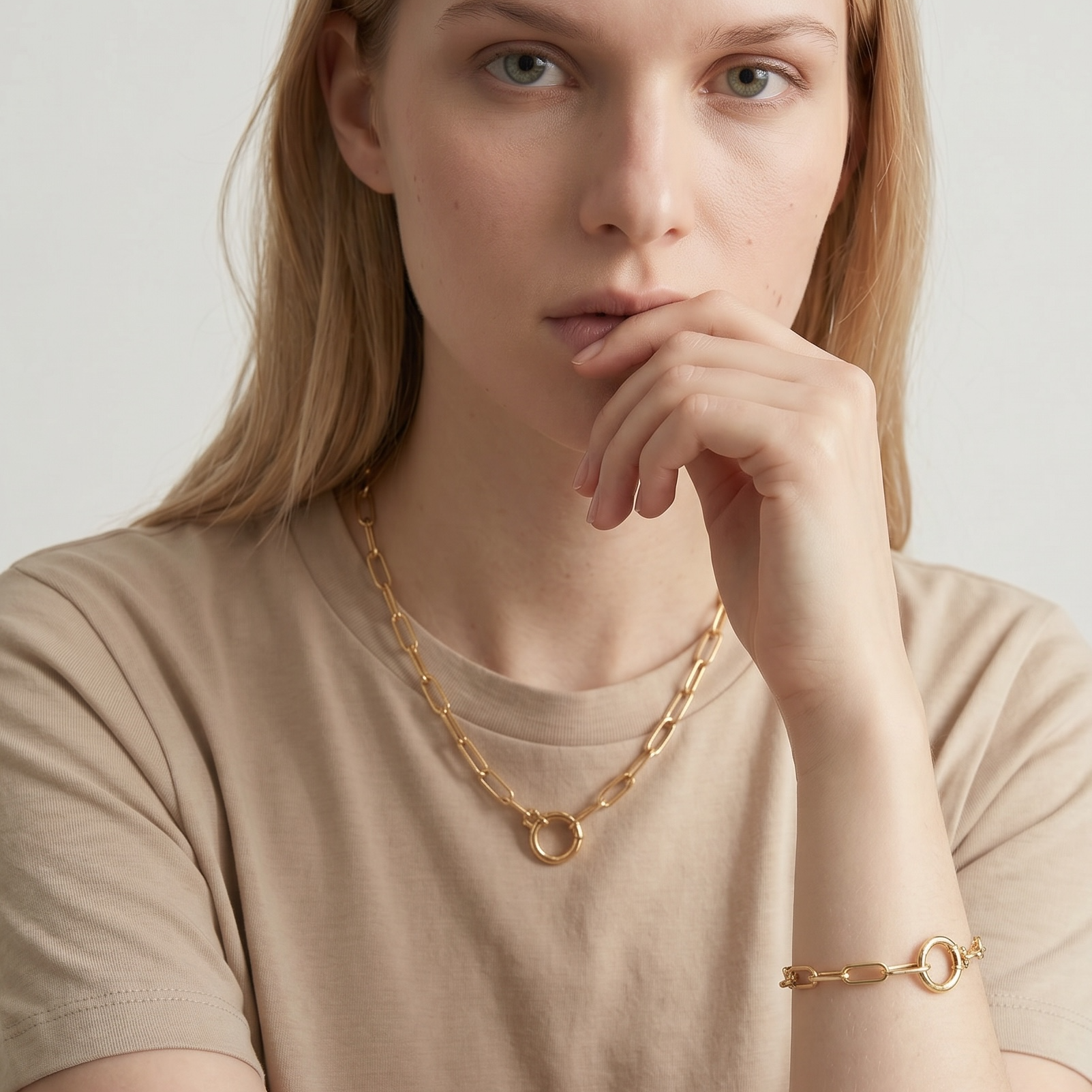 18k Gold Filled Paperclip Chain With Round Clicker Clasp Bracelet