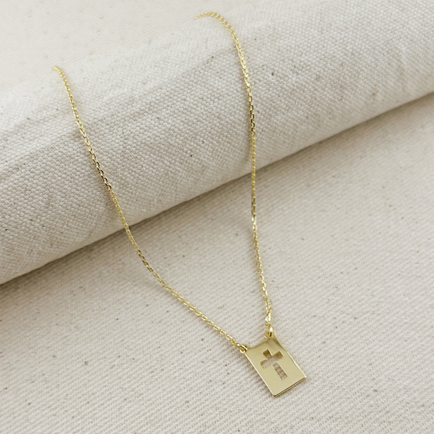 18k Gold Filled Cross Plate Necklace