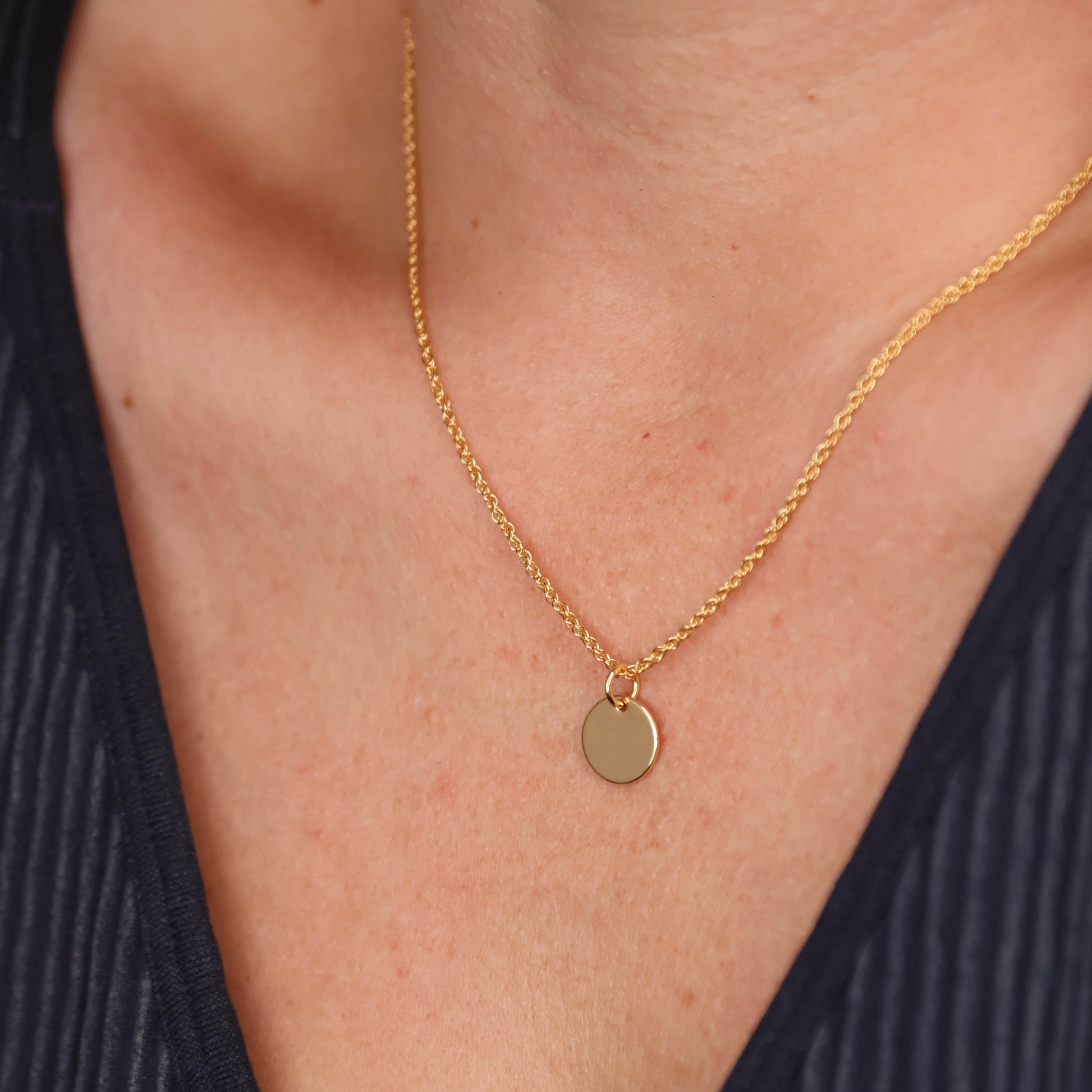 18k Gold Filled Plain Disc Pendant – GoldFi - Main Image