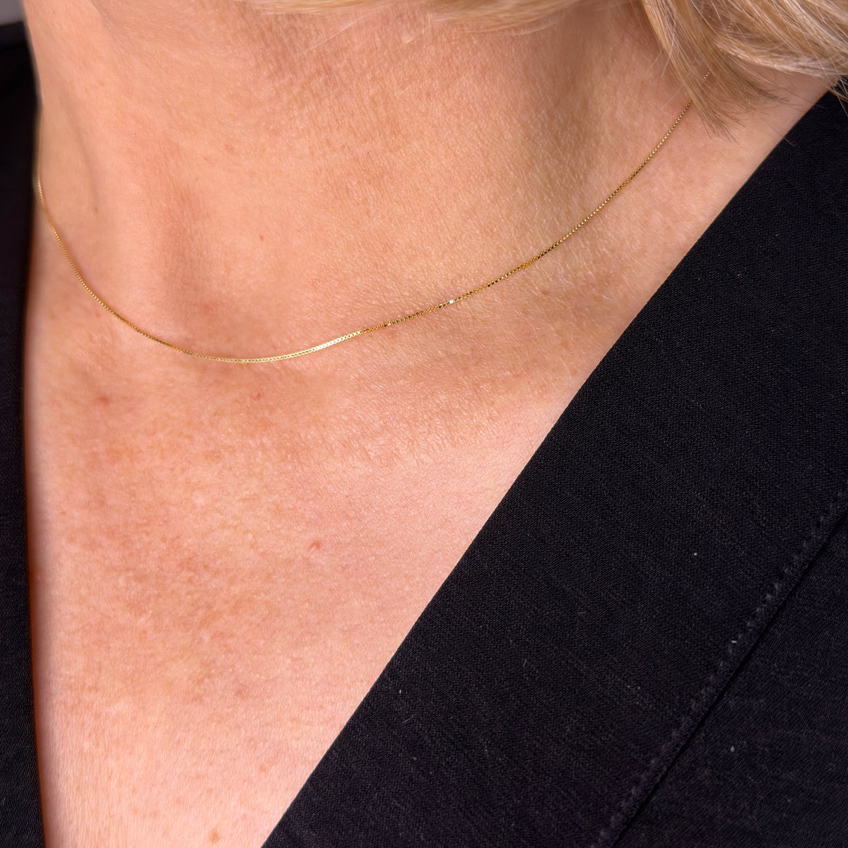 18k Solid Gold 0.5mm Box Chain