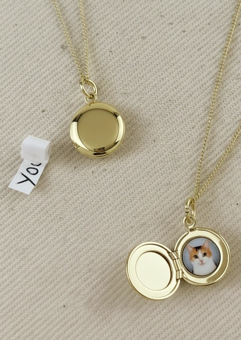 18k Gold Filled Round Locket Necklace