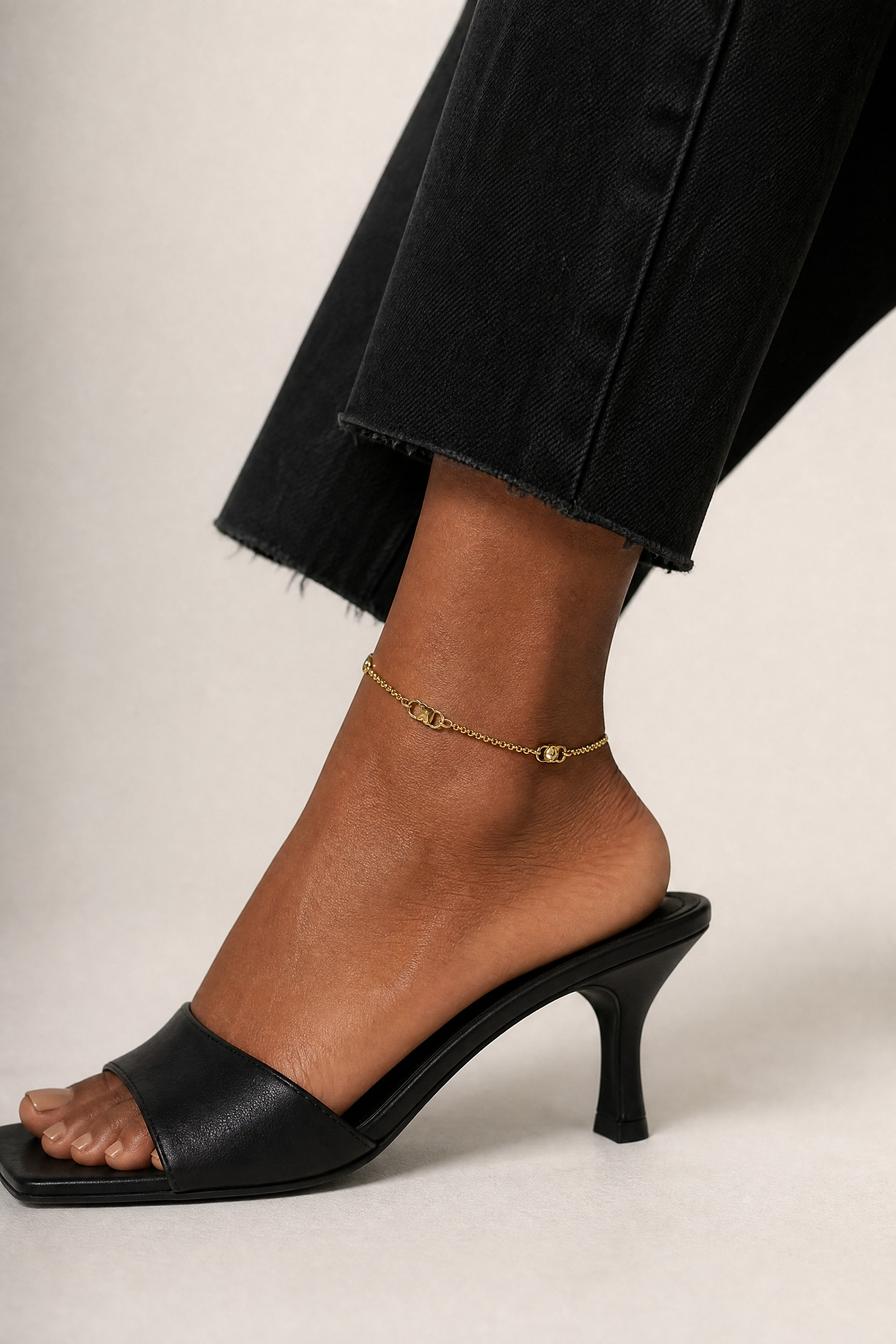 18k Gold Filled Detailed Plate & CZ Anklet