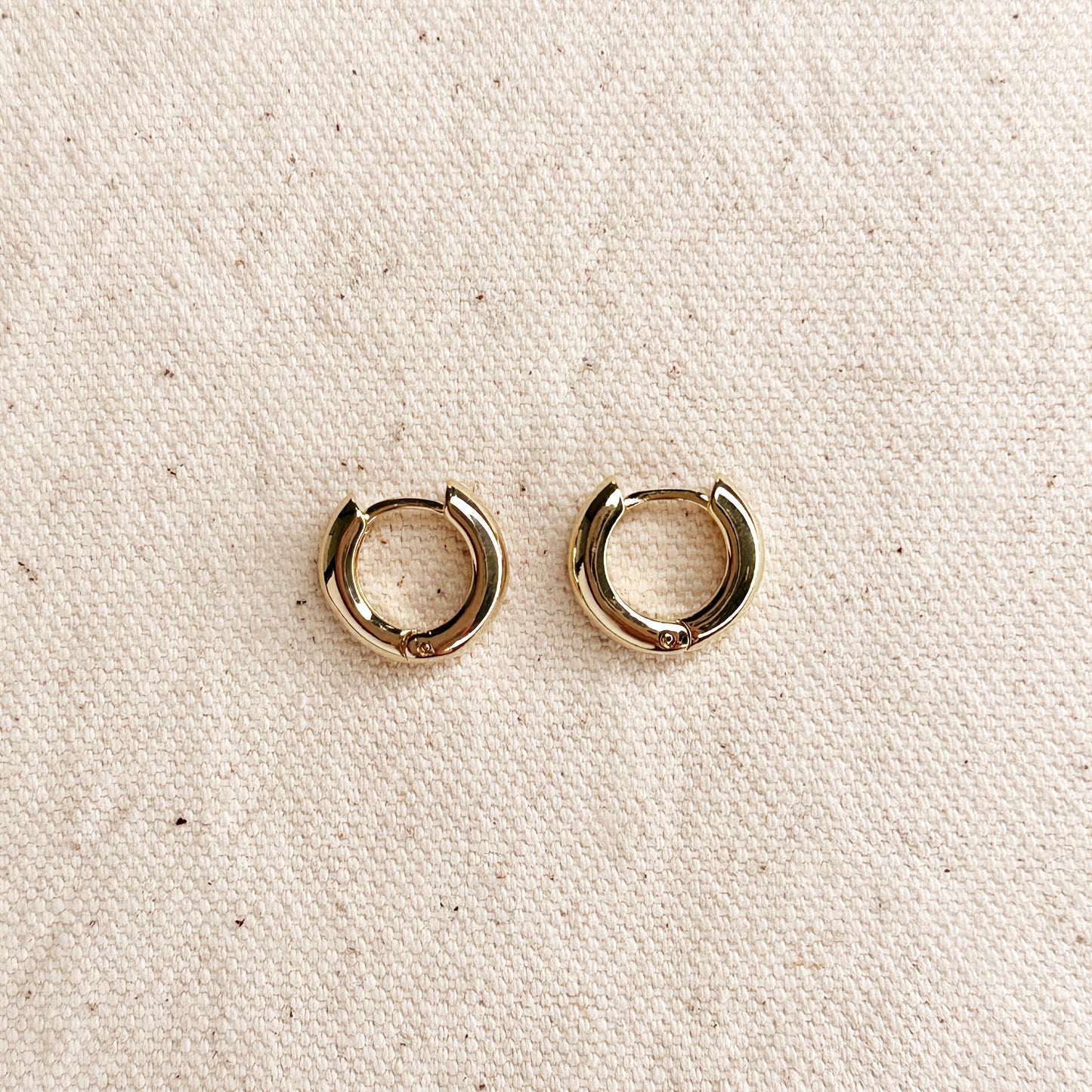 Small Rounded Clicker Earrings