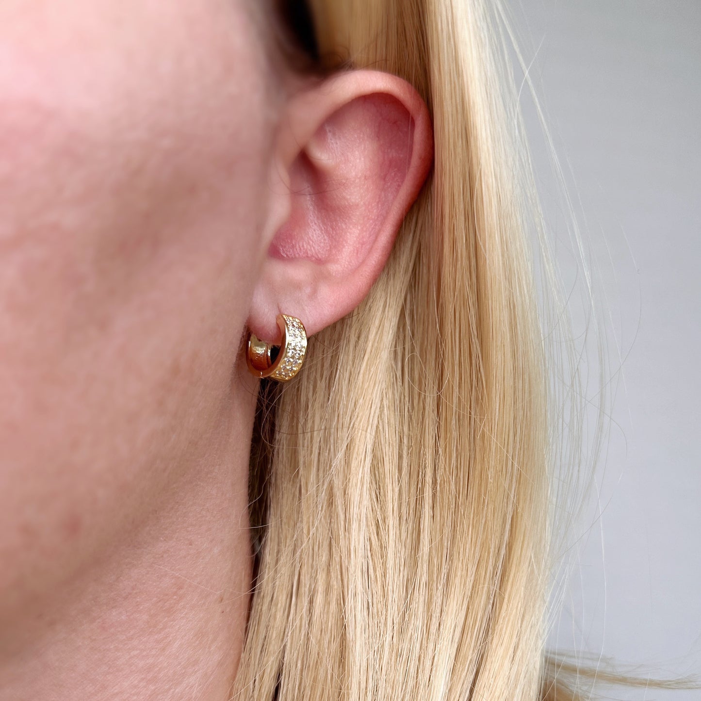 Wide CZ Clicker Hoop Earrings