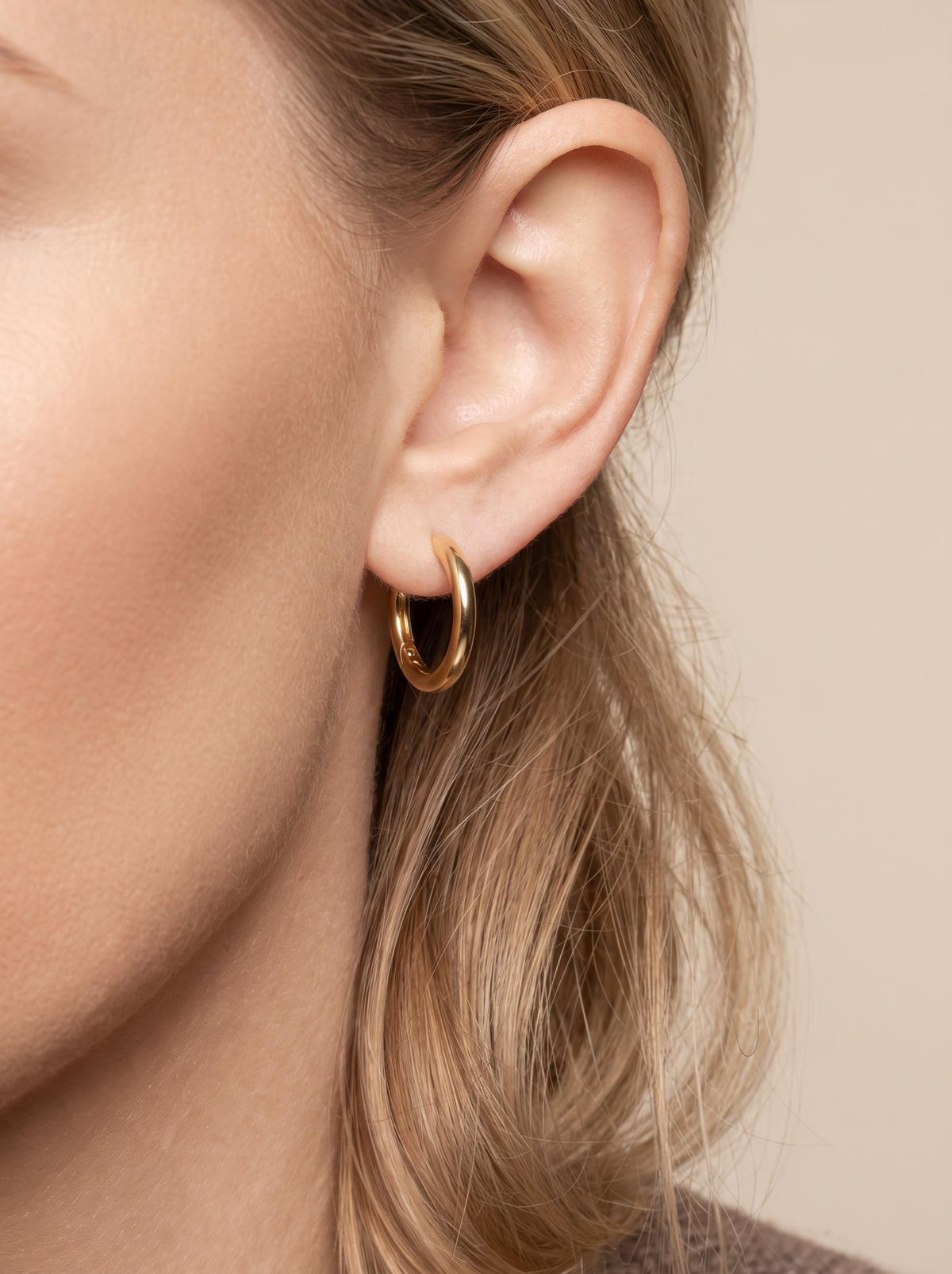 18K Gold Filled 3/4 Hinge Huggie Hoop Earrings