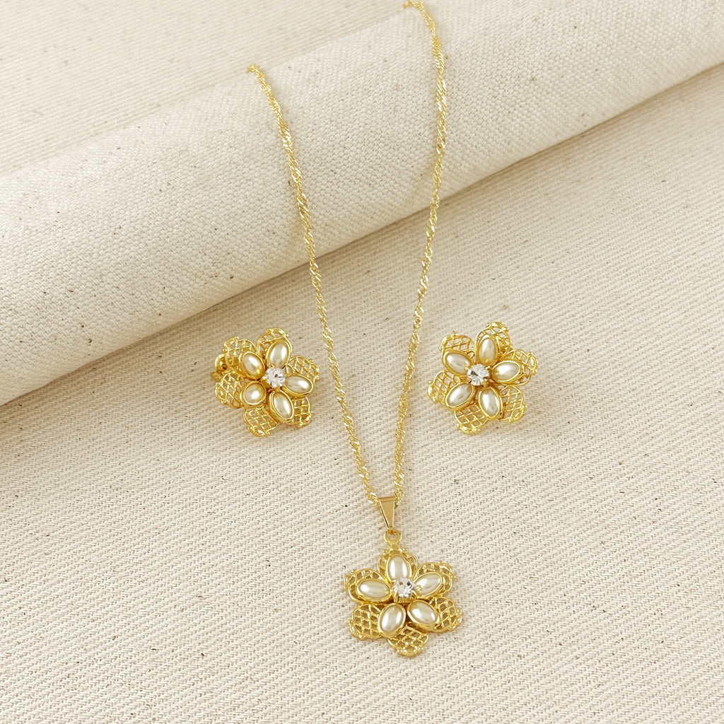 18k Gold Filled Mesh Flower Necklace and Earring Set