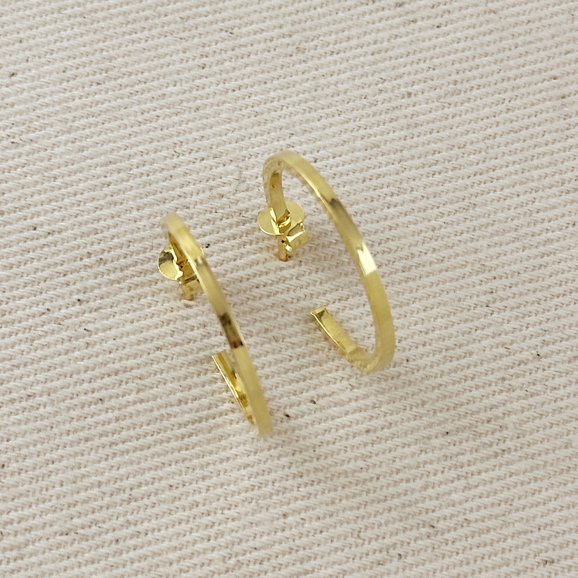 24mm Wire C-Hoop Earrings