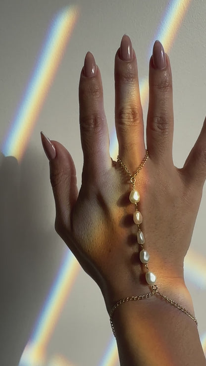 Baroque Pearl Hand Chain