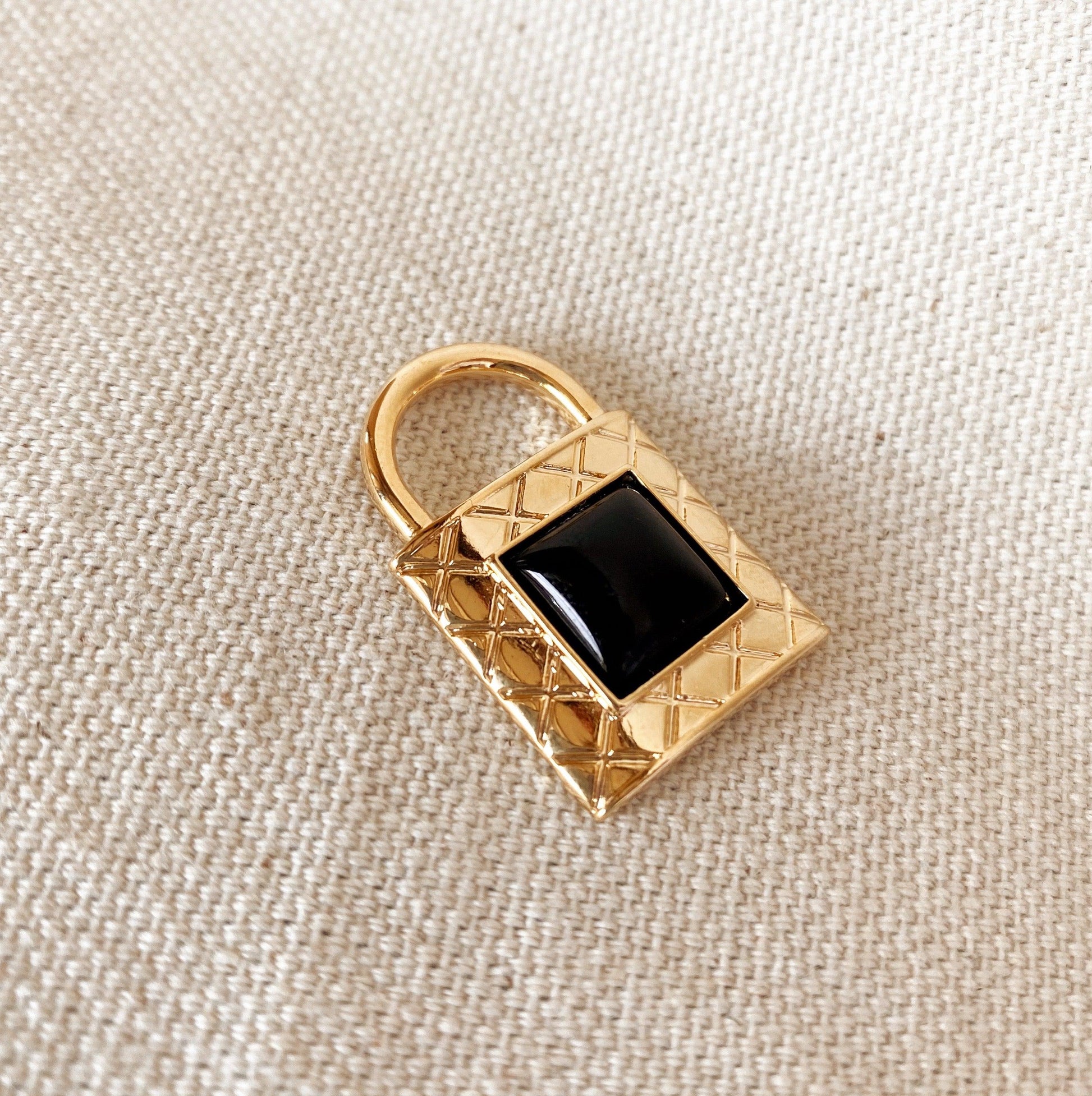 GoldFi 18k Gold Filled Diamond Cut Pattern Lock Pendant