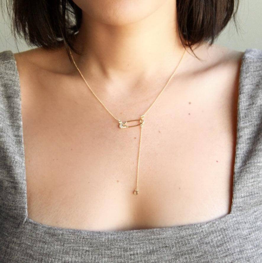 Safety Pin Pendant Necklace – Chic Stories