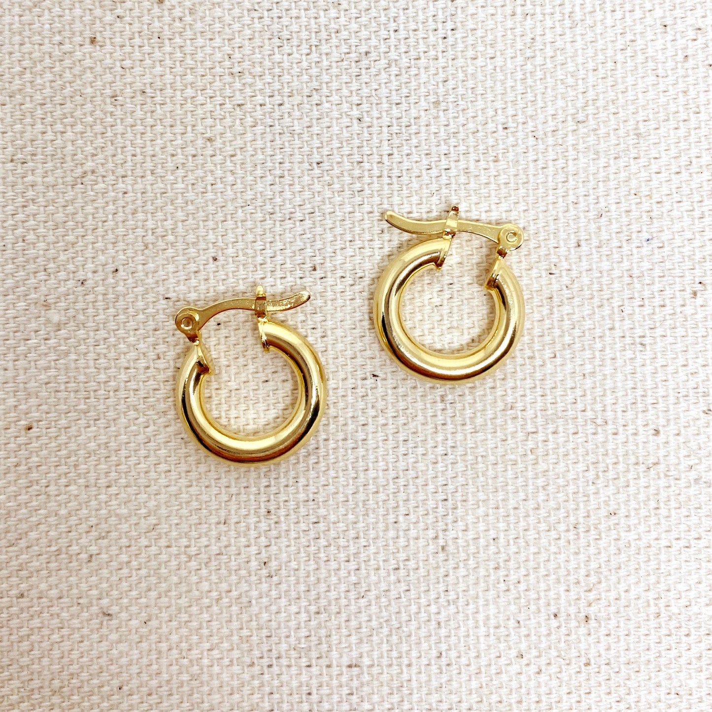 GoldFi Very Light 18k Gold Filled Medium Thick Selena Hoop Earrings