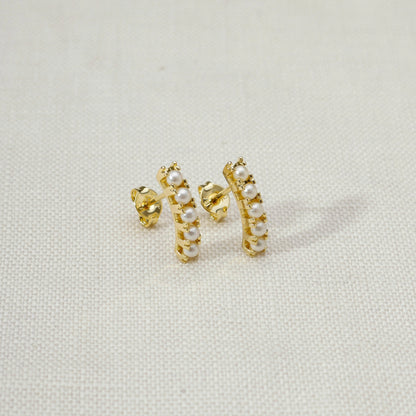 18k Gold Filled Small Synthetic Pearls Earrings