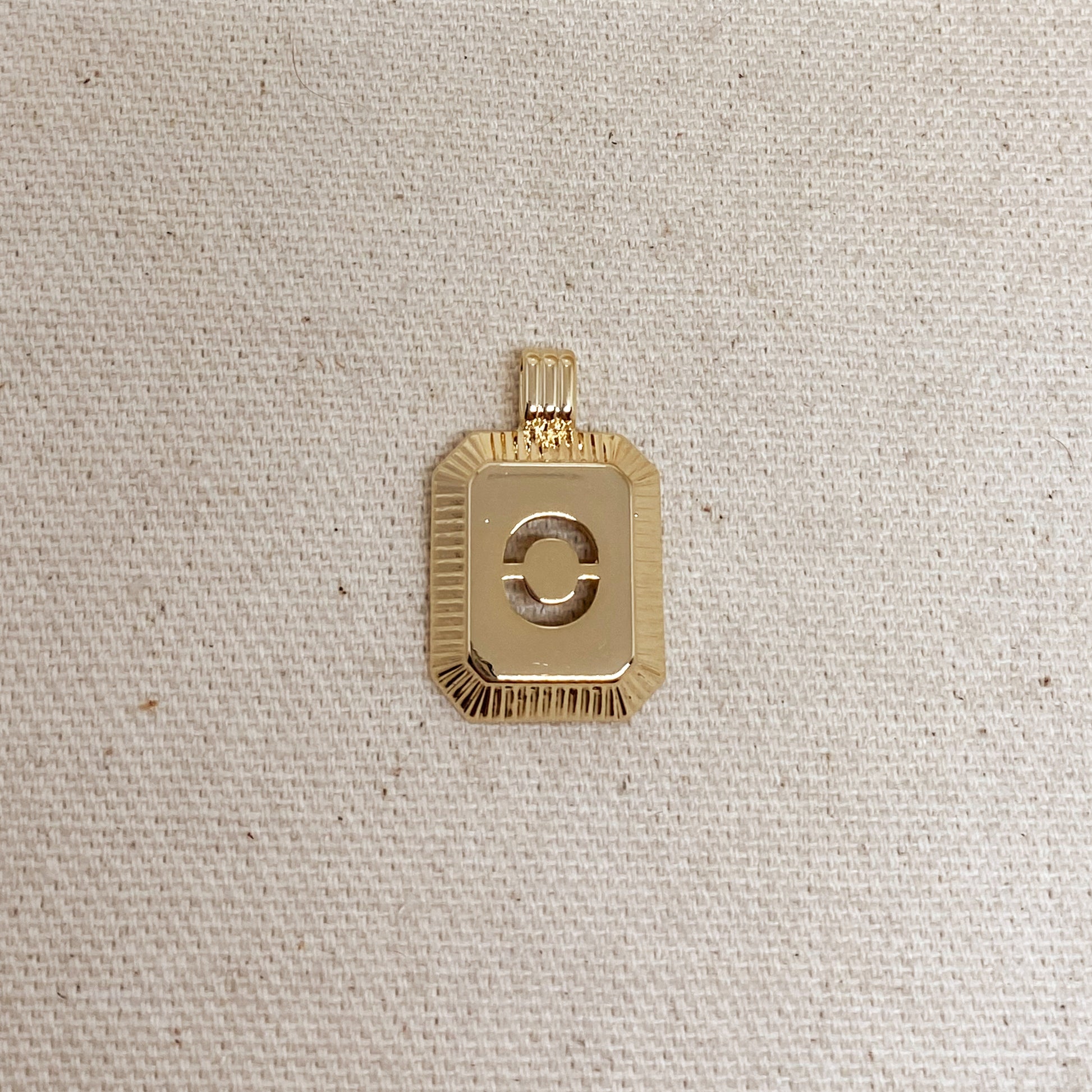 GoldFi 18k Gold Filled Initial Plate Pendant Letter O