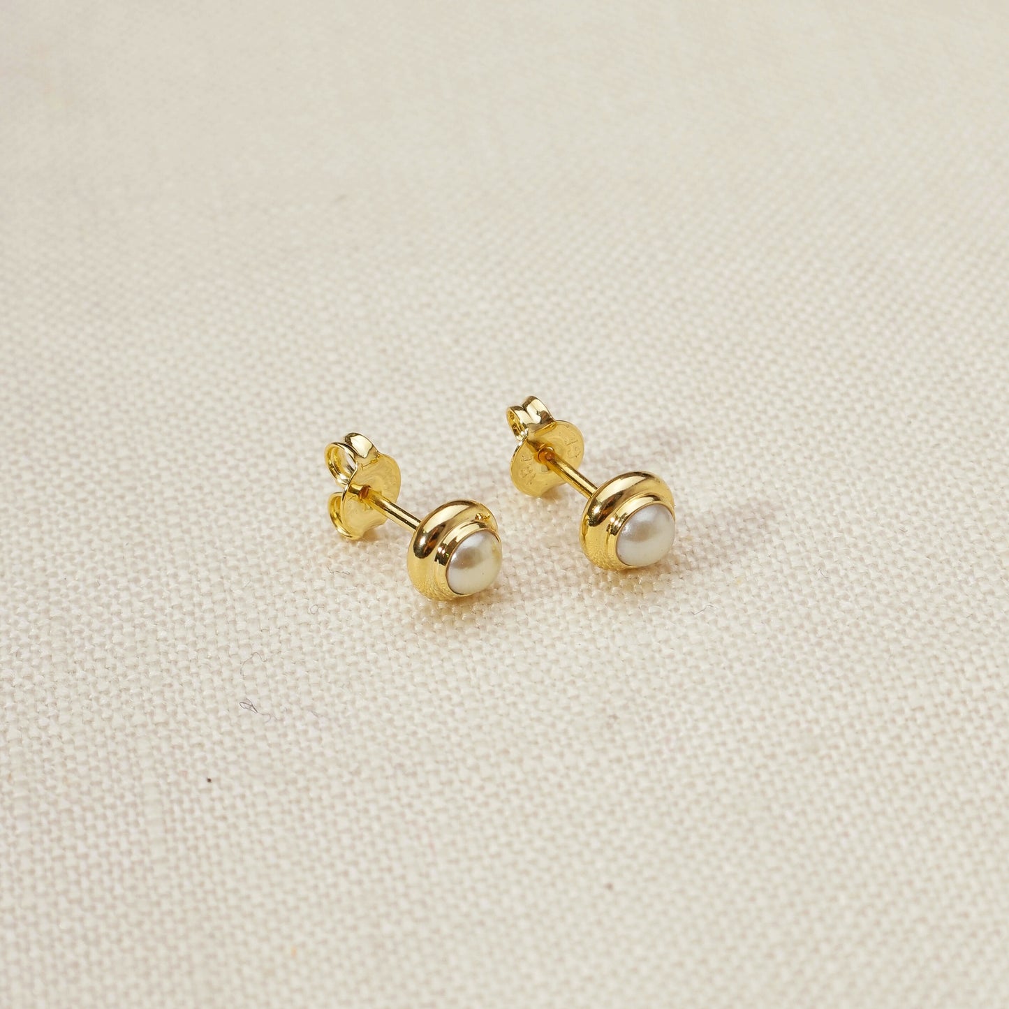18k Gold Filled Pearl Stud With Bezel Around