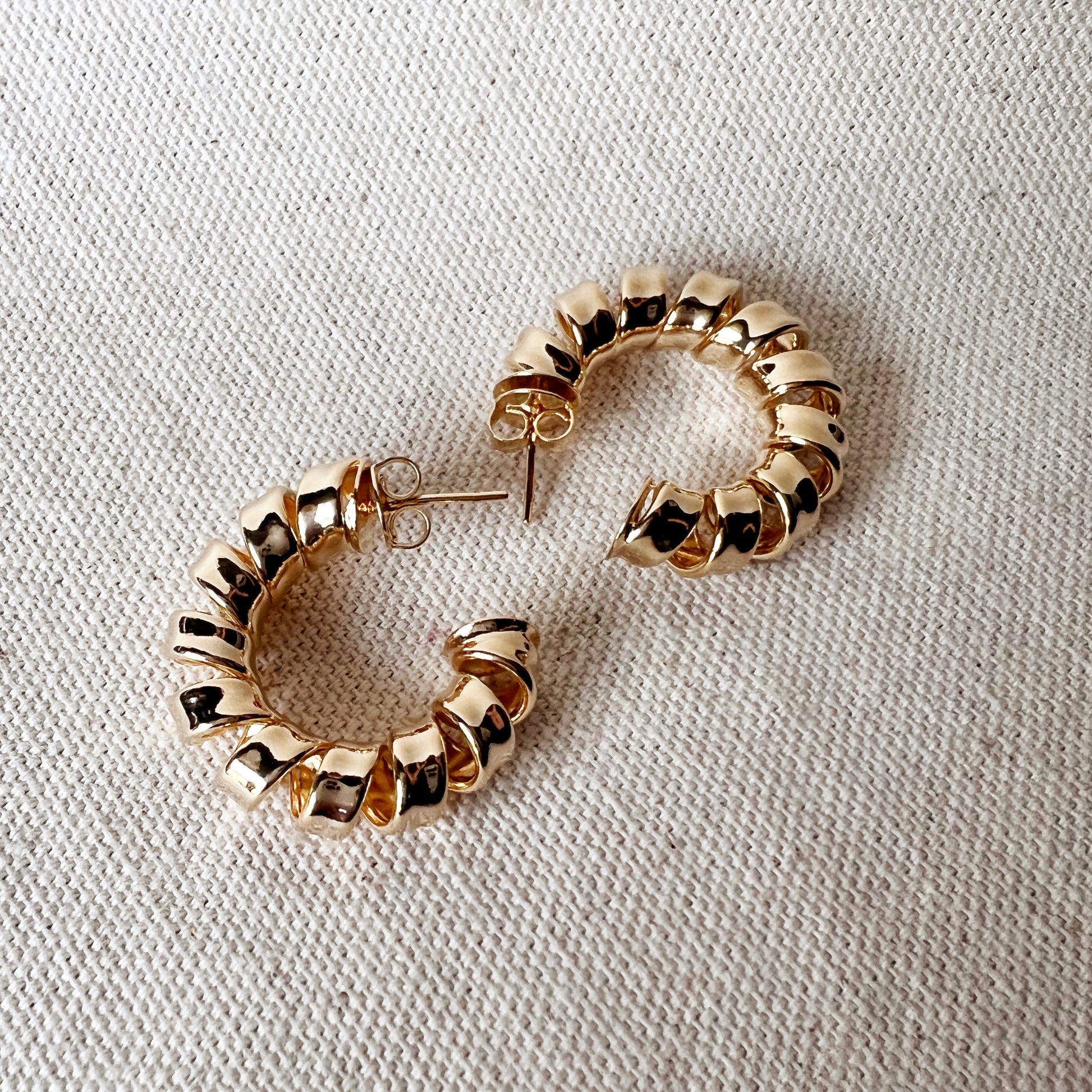 GoldFi 18k Gold Filled Curly C-Hoop Earrings Medium