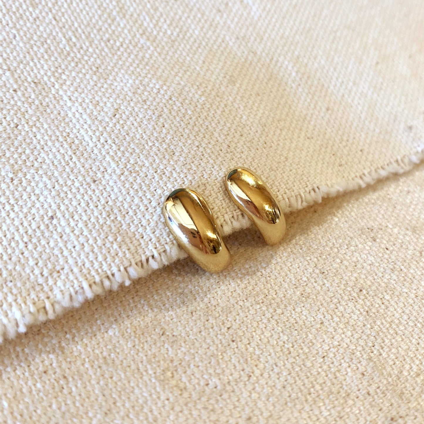 18k Gold Filled Polished Curved Stud Earrings