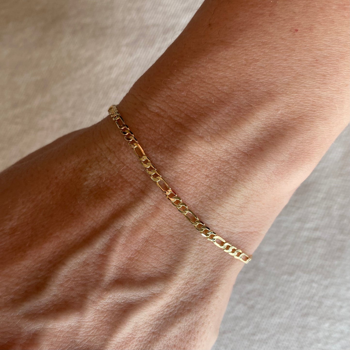 18k Gold Filled 2.5mm Flat Figaro Chain Bracelet