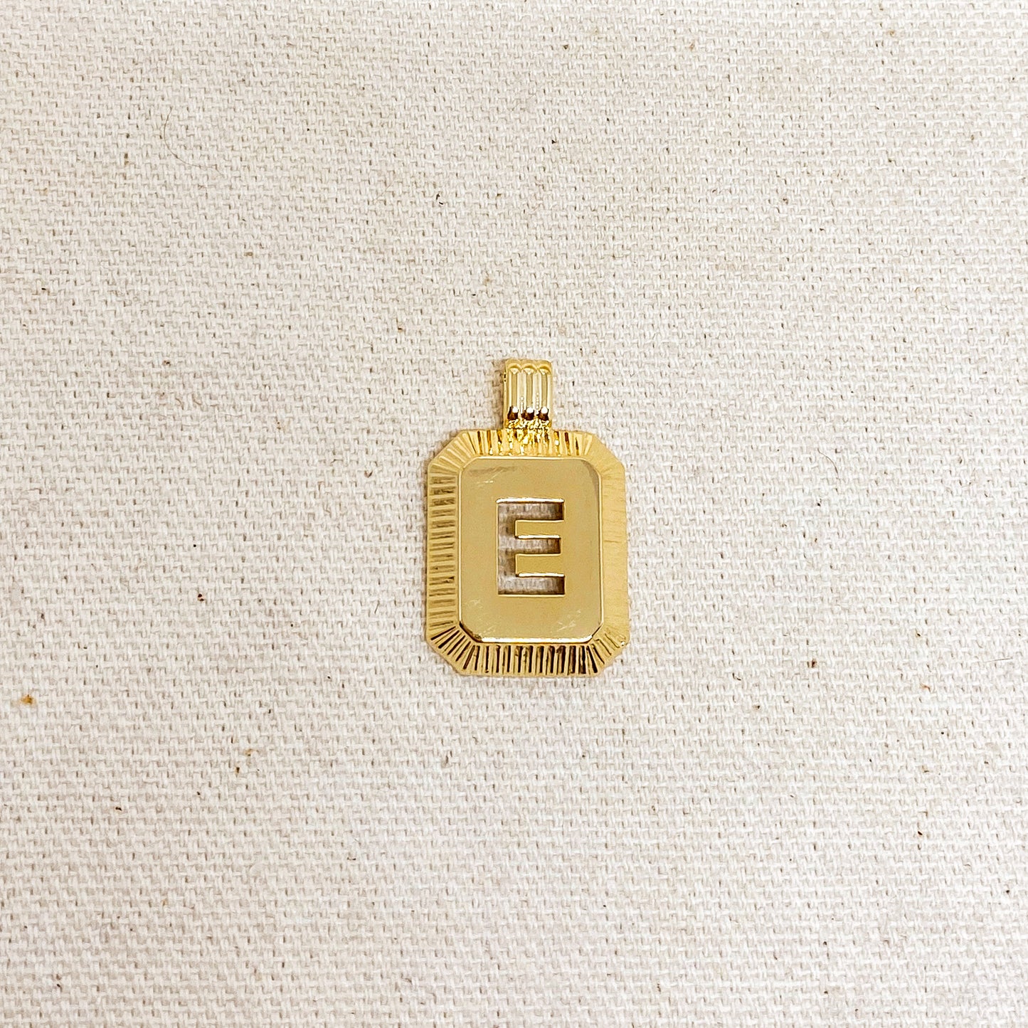 GoldFi 18k Gold Filled Initial Plate Pendant Letter E